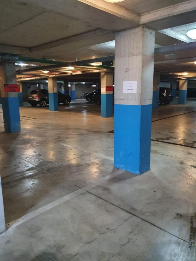 Rovena'S Apartment - Free Parking Tirana Exteriör bild